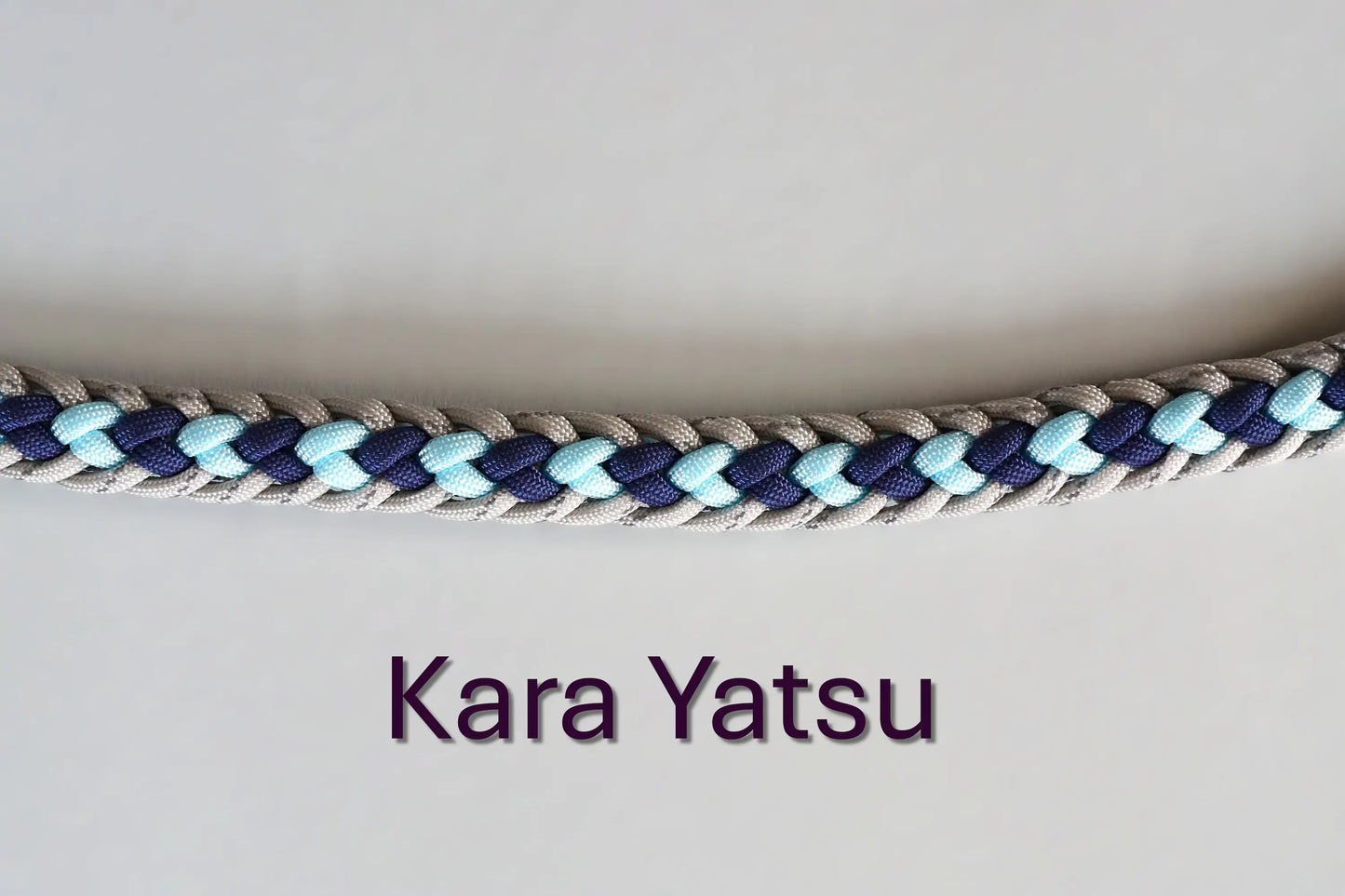 Muster-Kara-Yatsu-Arctic-Paws