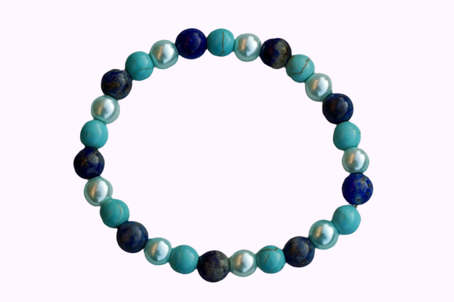 Rundes Armband aus Turquenit, Sodalith und hellblauer Acrylperlen 