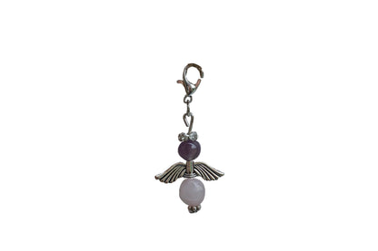 Anhänger in Form eines Schutzengels mit Amethyst- und Rosenquarzperlen, silberfarbene Flügel